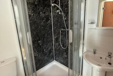 1 bed flat, 2A Old Town Street, City Centre, Plymouth, PL11AE - Image 4